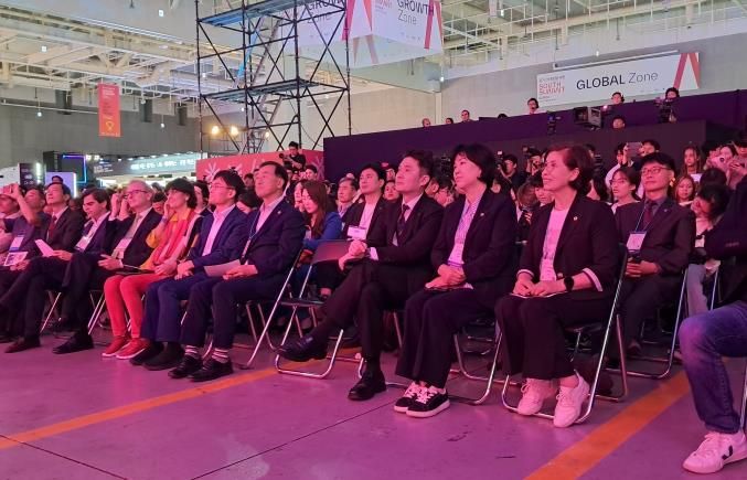 경기도의회 미래과학협력위원회, 2024 경기 스타트업 서밋 참석...이제영 위원장, 스타트업 육성 정책마련에 최선 다할 것 강조
