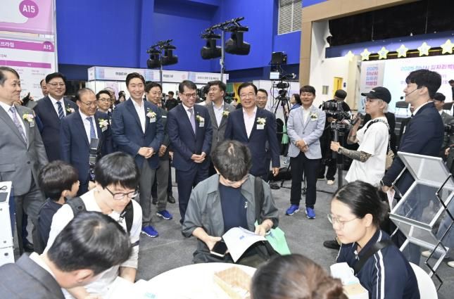 2025 하남시 일자리박람회, 2,300여명 현장 찾아… 전년比 227%↑