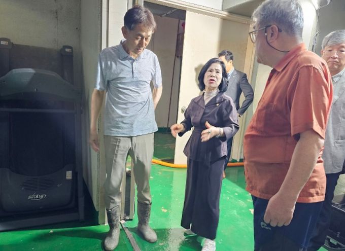 김행금 천안시의회 의장, 집중호우 피해 복지시설 방문 자원봉사자 등 격려